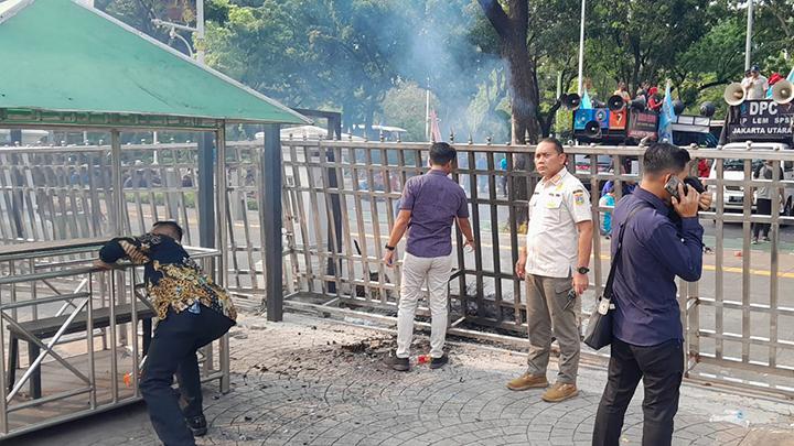 Unjuk Rasa Tuntut Kenaikan Ump Di Jakarta Berlangsung Ricuh Serikat