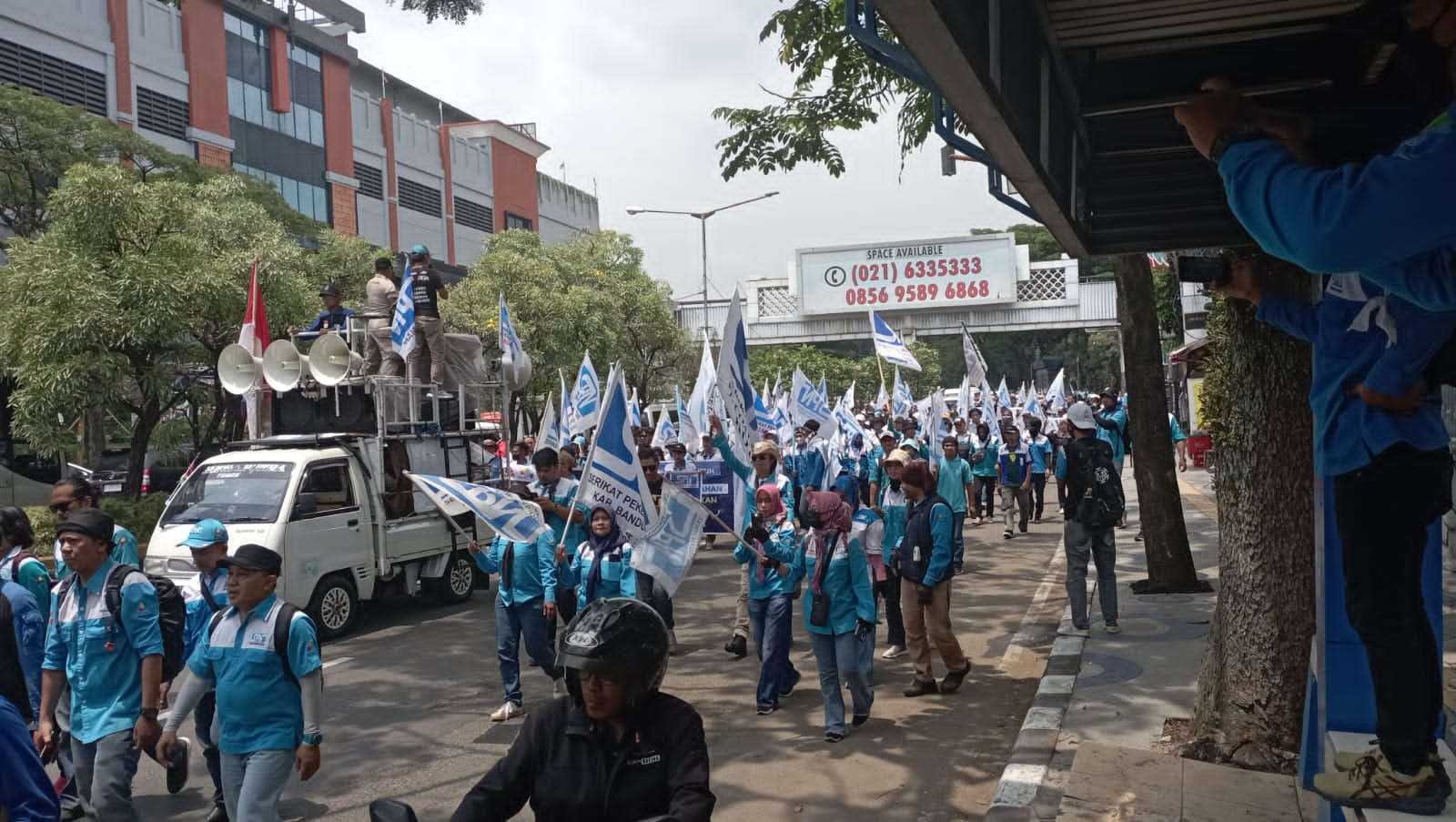 Spn Jawa Barat Tuntut Kenaikan Upah Persen Serikat Pekerja Nasional