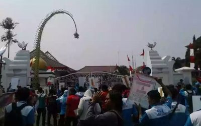 AKSI BURUH SERANG
