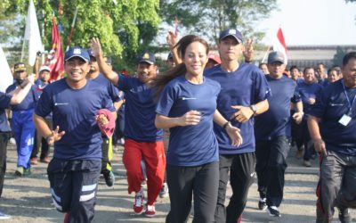 LARI 4 KM UNTUK MEMPERINGATI HUT RI KE-72