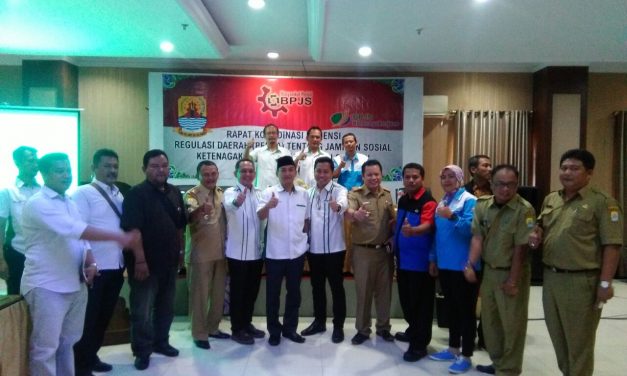 MERUMUSKAN PERDA TENTANG JAMINAN SOSIAL KETENAGAKERJAAN DI CIREBON