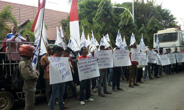 TEGAKKAN HUKUM KETENAGAKERJAAN DI PT MPI PRIDAN ESTATE