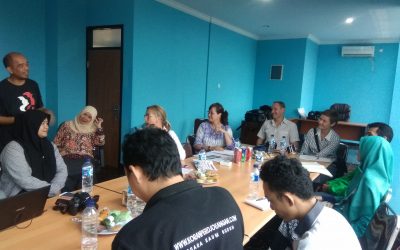 MENCARI SOLUSI UNTUK KEJAYAAN MEDIA BURUH