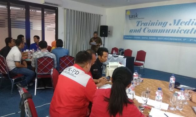 PELATIHAN MEDIA DAN KOMUNIKASI INDUSTRIALL