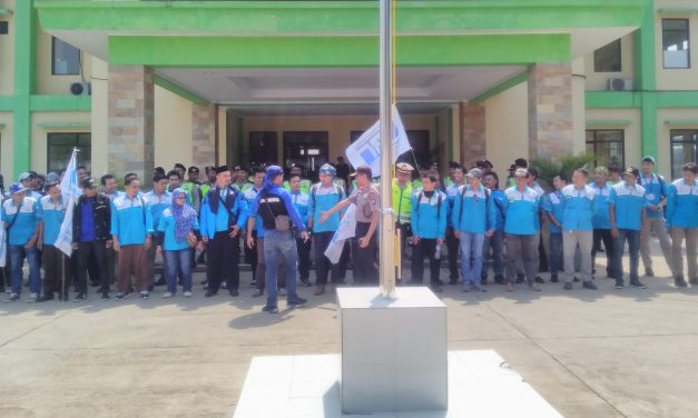AKSI PENGAWALAN RAPAT DEPEKAB PEMBAHASAN UMK TANGERANG TAHUN 2018
