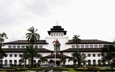 UMP JAWA BARAT TAHUN 2018 SEBESAR RP 1.544.360,67