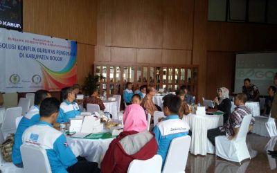 DISKUSI PUBLIK MENYELESAIKAN PERSELISIHAN HUBUNGAN INDUSTRIAL