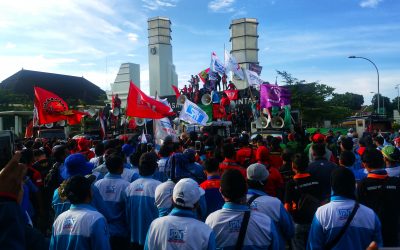 BURUH BANTEN DESAK GUBERNUR REVISI UMK 2018