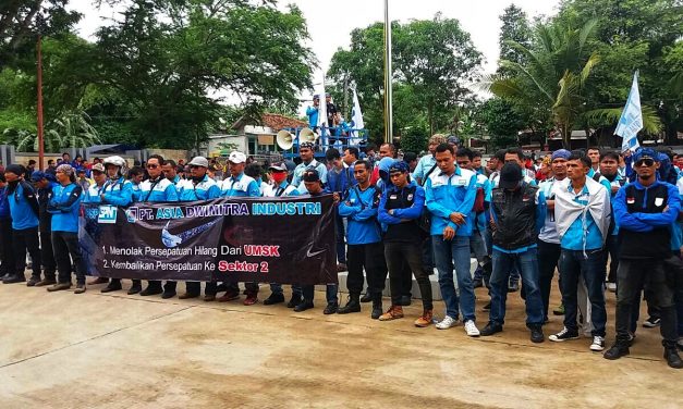 TIGA SEKTOR USAHA DITURUNKAN, SATU SEKTOR USAHA TERANCAM KELUAR DARI UMSK 2018