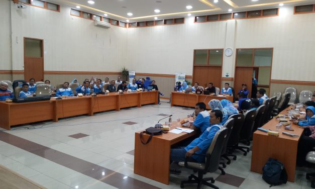 UPAH PADAT KARYA ADALAH ILEGAL, SANKSI PEMECATAN SEMENTARA DICABUT