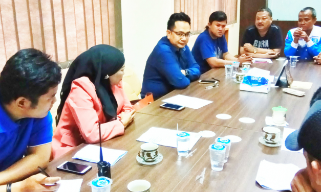 MENUNGGU PELAKSANAAN JANJI PT MITRA WORKSHOP