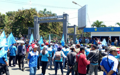 BURUH KABUPATEN BOGOR KEMBALI MENUNTUT UMSK