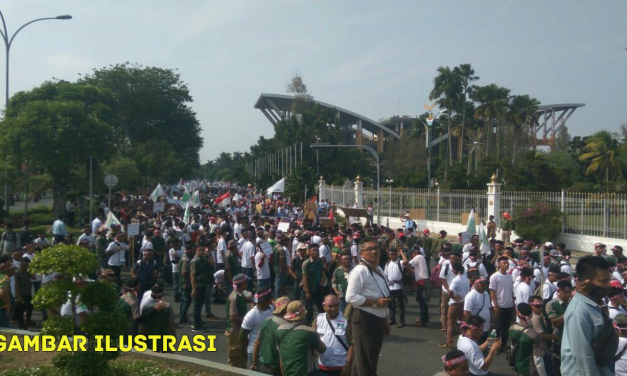 BURUH RIAU TUNTUT UMSK SEKTOR PERKEBUNAN