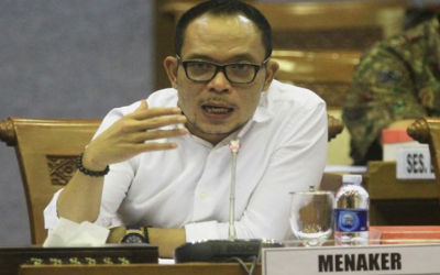 SETIAP PERUSAHAAN WAJIB MEMPUNYAI SERIKAT PEKERJA