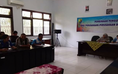 KARYAWAN MAL BORUBODUR KOTA PEKALONGAN MENUNTUT PESANGON