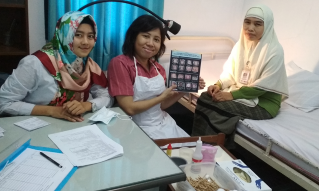 MENGGUGAH KESADARAN PEREMPUAN UNTUK RUTIN MELAKUKAN IVA TEST