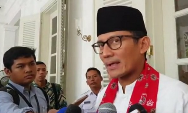 SANDIAGA UNO MEMINTA BURUH TIDAK DATANG KE JAKARTA
