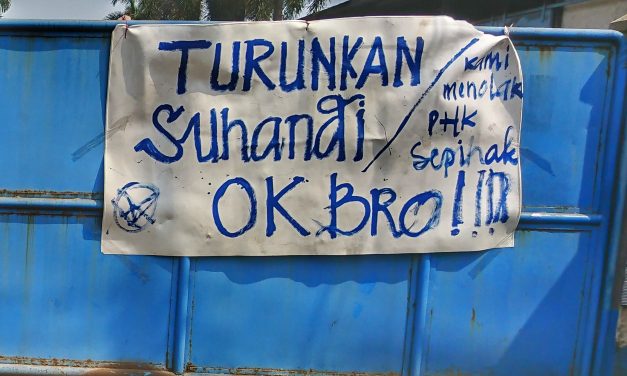 MEMBUAT KEBIJAKAN NYELENEH, MEMBUATNYA MENJADI TERGUGAT
