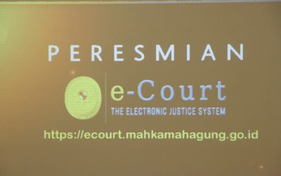 KETUA MAHKAMAH AGUNG LUNCURKAN APLIKASI E-C0URT