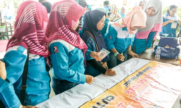 PENANDATANGANAN PETISI DUKUNGAN CUTI 14 MINGGU