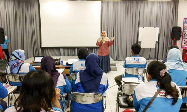 MENGHADAPI KEKERASAN BERBASIS GENDER