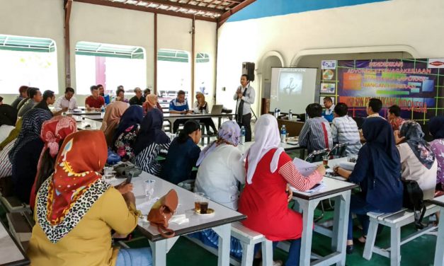 PELATIHAN ADVOKASI KETENAGAKERJAAN DAN TATA KELOLA KOPERASI