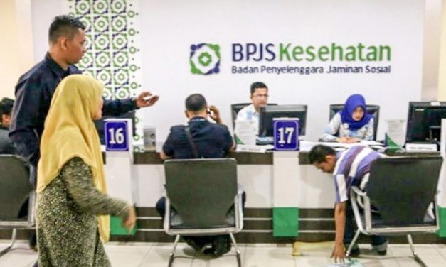 DANA CUKAI ROKOK DAN EFISIENSI PELAYANAN FARKES MENJADI SENJATA TAMBAL DEFISIT BPJS KESEHATAN