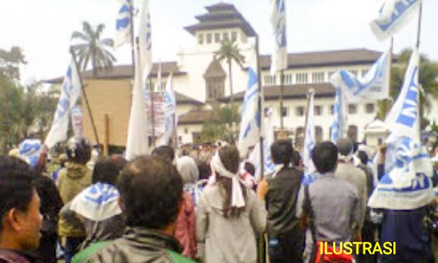 GUBERNUR JABAR MINTA BURUH GAK BANYAK DEMO