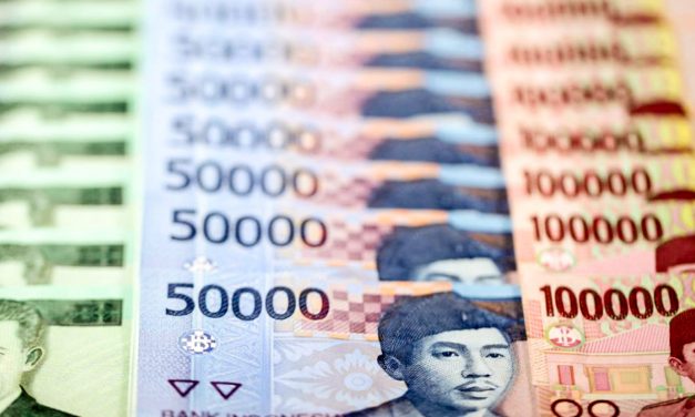NAIK 8,03 PERSEN, UMP JAWA TIMUR MENJADI  RP 1,6 JUTA