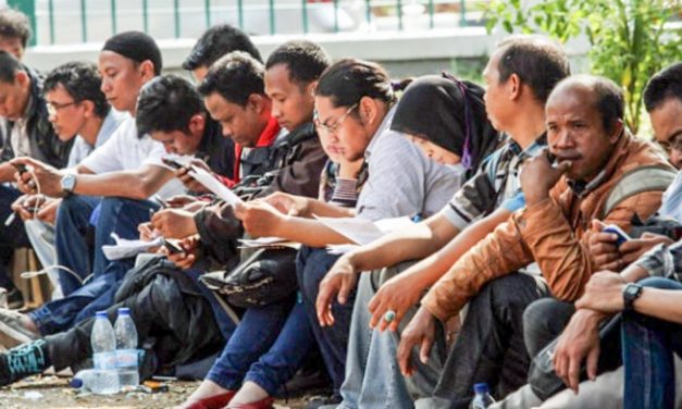 MAYORITAS PENGANGGURAN DIDOMINASI LULUSAN SMK