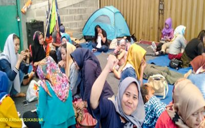 UPAH BURUH PT SENTOSA UTAMA GARMINDO DICICIL SEPARUH