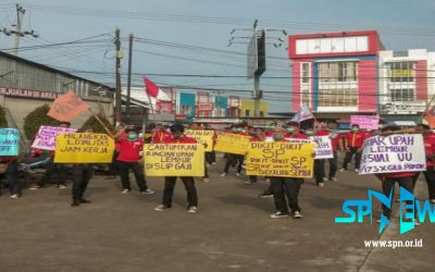 PEKERJA TOKO ALFAMART KABUPATEN SERANG MOGOK KERJA