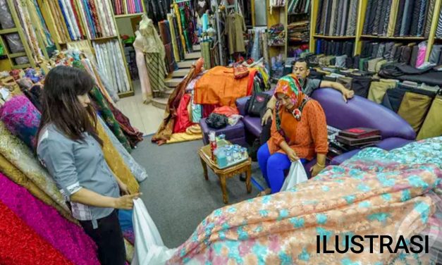 INDUSTRI TEKSTIL MEMINTA PEMERINTAH STOP IMPOR TPT