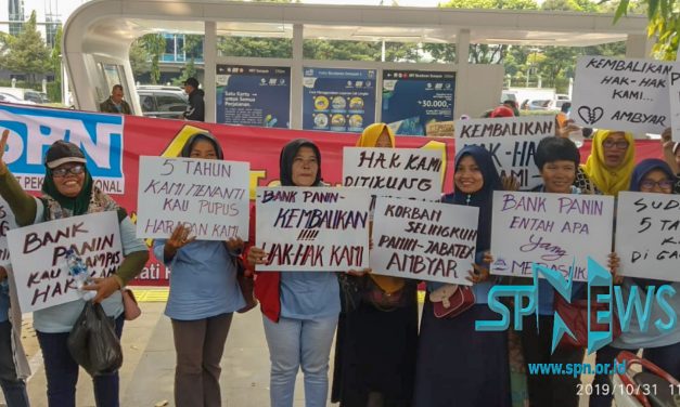 PEKERJA PT JABATEX MENYAMPAIKAN KEKECEWAANNYA KE BANK PANIN