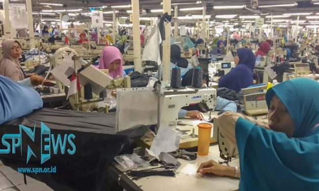 DUGAAN PELANGGARAN JAM KERJA DI PERUSAHAAN GARMEN TERNAMA