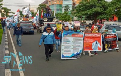 BURUH JAWA TENGAH TOLAK RUU CILAKA