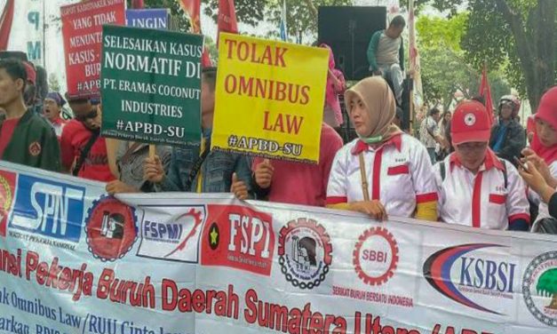 BURUH SUMUT TOLAK OMNIMBUS LAW RUU CILAKA