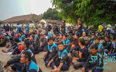 PERUSAHAAN INGKAR, PEKERJA UNJUK RASA DI PT SULINDAFIN KABUPATEN BEKASI