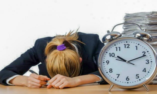 DRAF OMNIMBUS LAW CIPTA KERJA, JAM KERJA DAN LEMBUR DIRUBAH