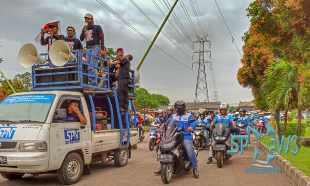 JELANG AKSI 03, BURUH TANGERANG BAGIKAN SELEBARAN