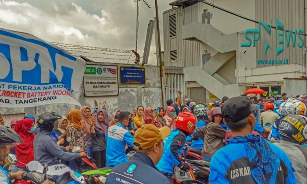 TOLAK OMNIBUS LAW, BURUH PABRIK TANGERANG DIKURAS
