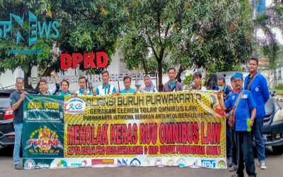 BURUH DAN MAHASISWA PURWAKARTA TOLAK OMNIMBUS LAW RUU CIPTA KERJA