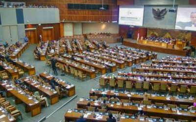 RUU MAHKAMAH KONSTITUSI DISAHKAN DALAM SIDANG PARIPURNA