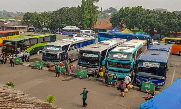 LARANGAN MUDIK MEMBUAT SOPIR DAN PEKERJA PERUSAHAAN OTOBUS DIAMBANG PHK