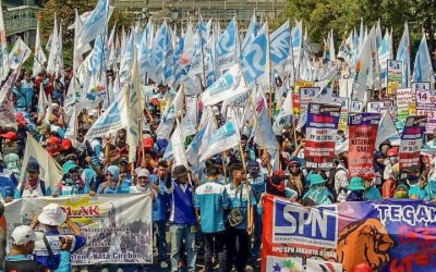 BURUH JAWA TIMUR AKAN UNJUK RASA TOLAK RUU CIPTA KERJA DI KANTOR GUBERNUR