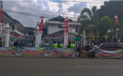BURUH CILACAP UNJUK RASA TOLAK RUU CIPTA KERJA