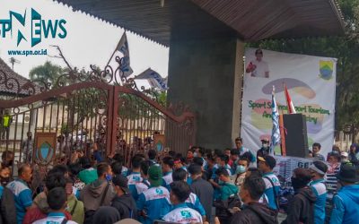 PROTES KESEWANGAN-WENANGAN PT MPP, SPN CIANJUR UNJUK RASA DI PENDOPO KABUPATEN