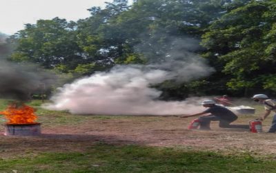 LATIHAN PENANGGULANGAN KEADAAN DARURAT DI PABRIK