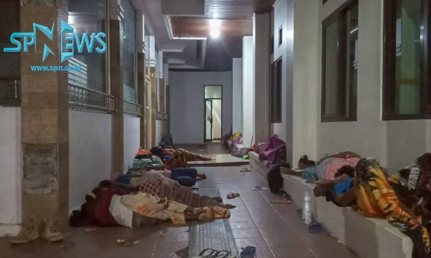 DIUSIR DARI BARAK, PULUHAN PEKERJA PT CITRA AGRO KENCANA TERLANTAR