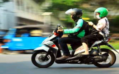 OJEK ONLINE TETAP BEROPERASI DALAM MASA PSBB
